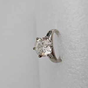 18KGE Silvertone & CZ Size 7 Ring
